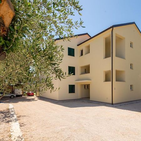 Apartmani Mara Pakoštane Exteriér fotografie