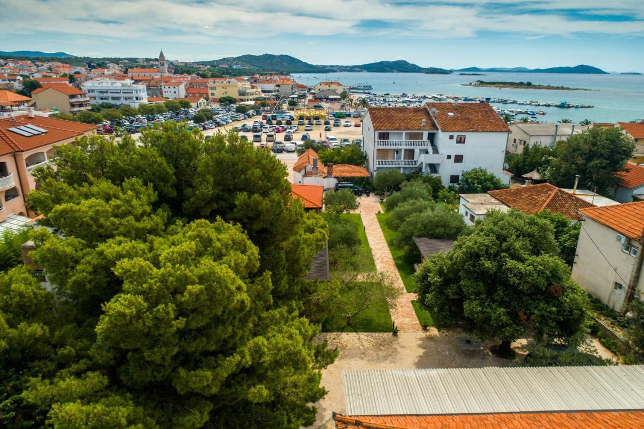Apartmani Mara Pakoštane Exteriér fotografie