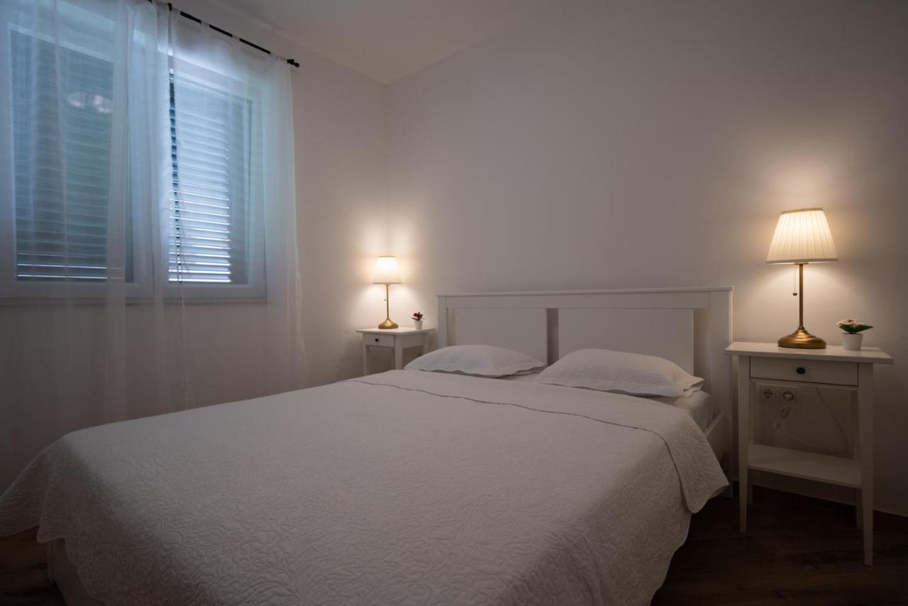 Apartmani Mara Pakoštane Exteriér fotografie