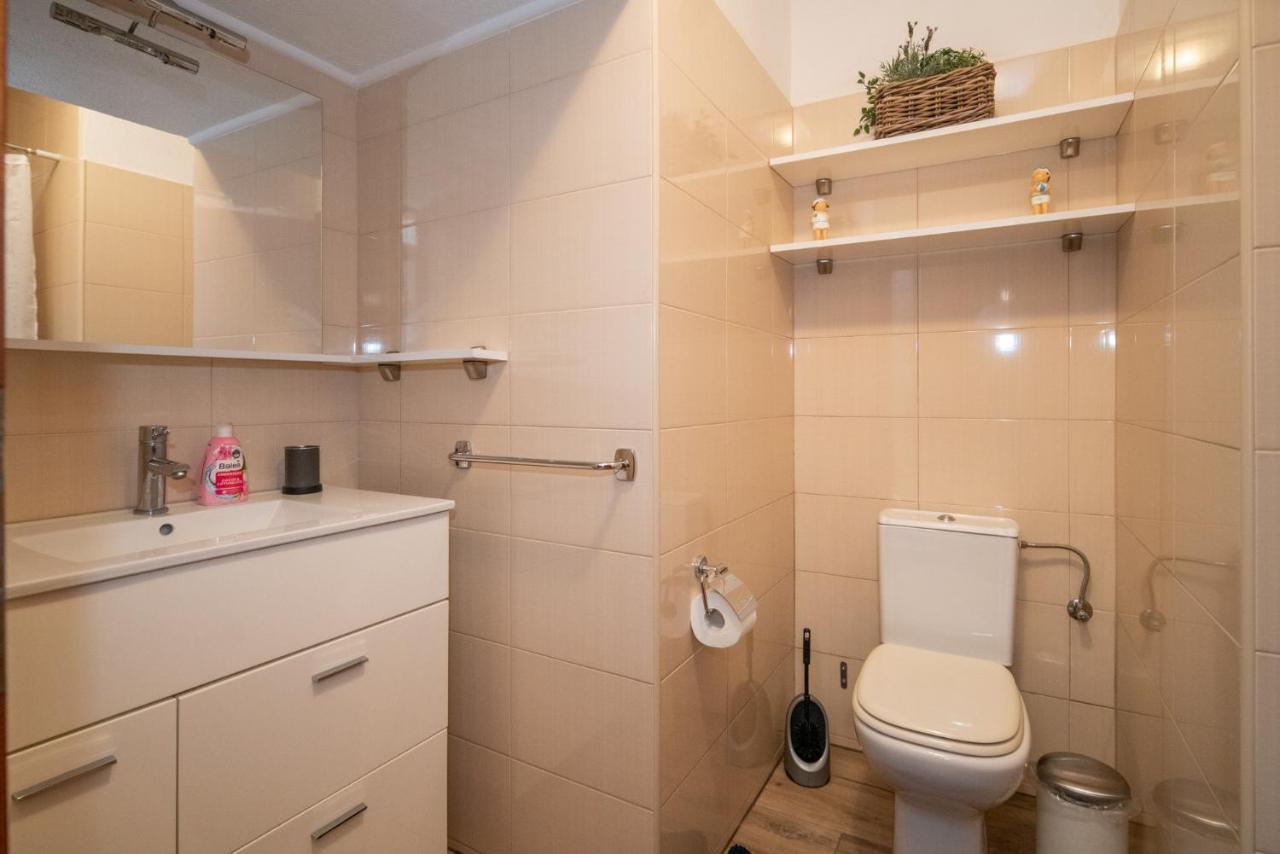Apartmani Mara Pakoštane Exteriér fotografie
