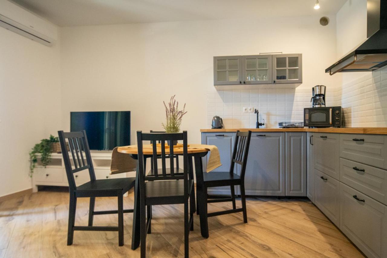 Apartmani Mara Pakoštane Exteriér fotografie
