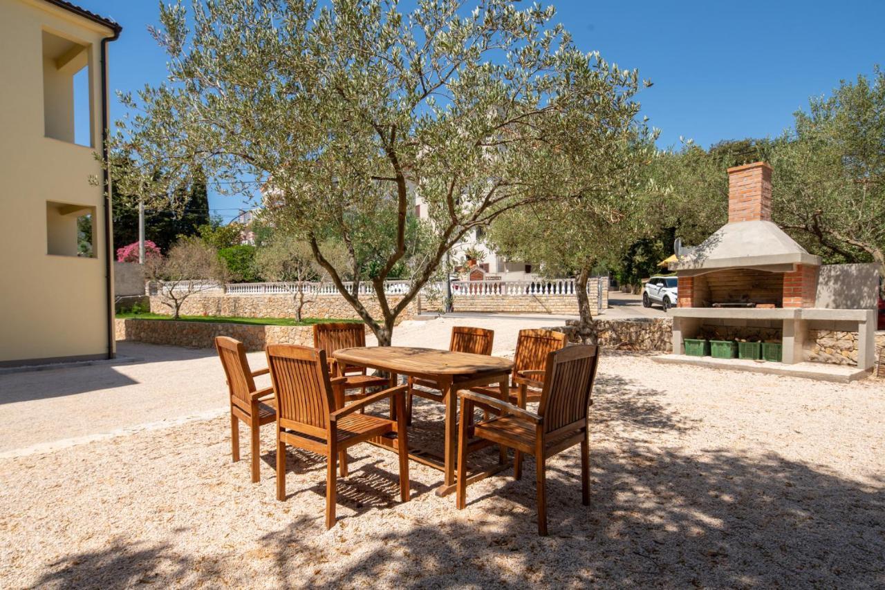Apartmani Mara Pakoštane Exteriér fotografie
