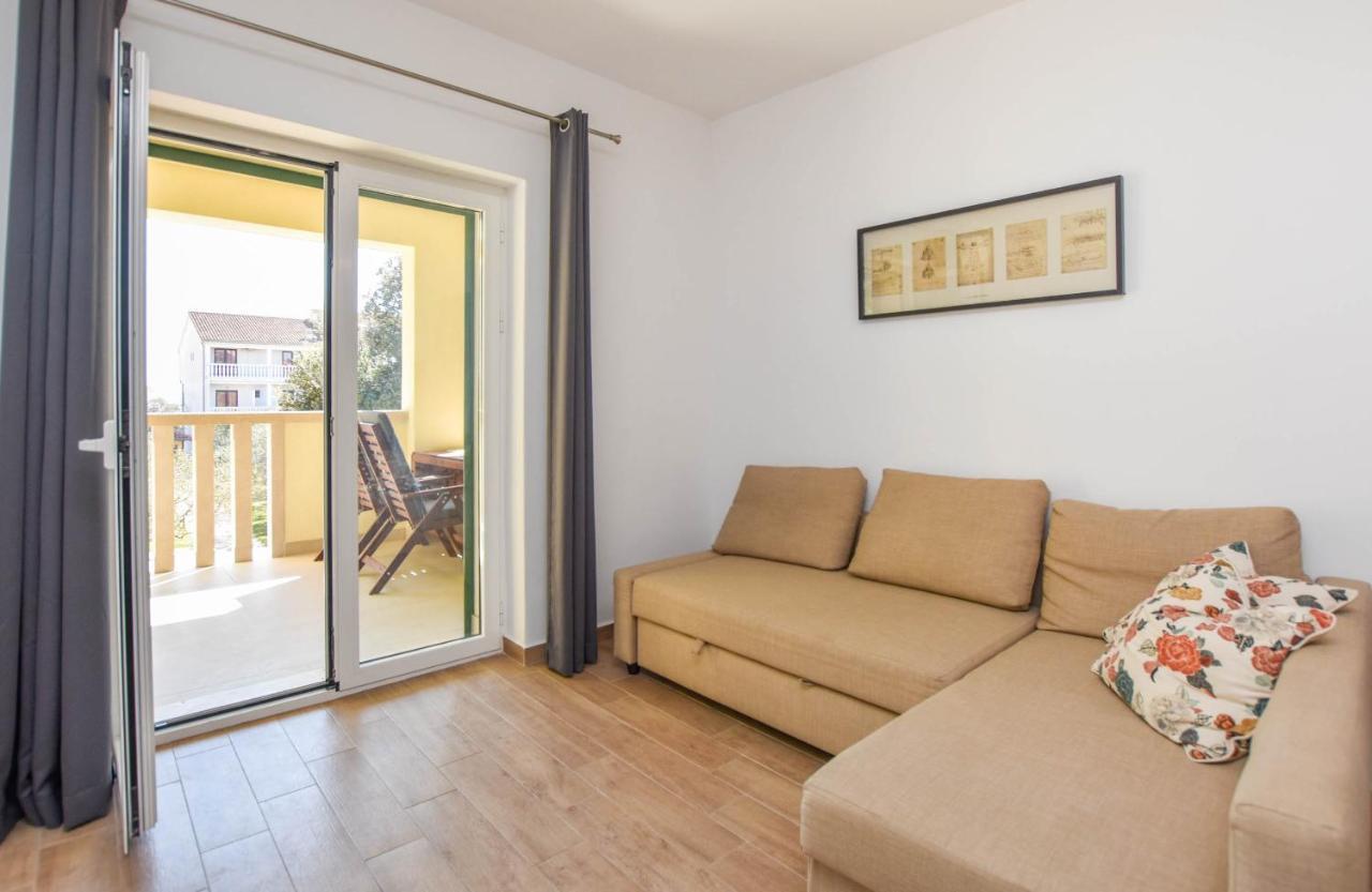 Apartmani Mara Pakoštane Exteriér fotografie