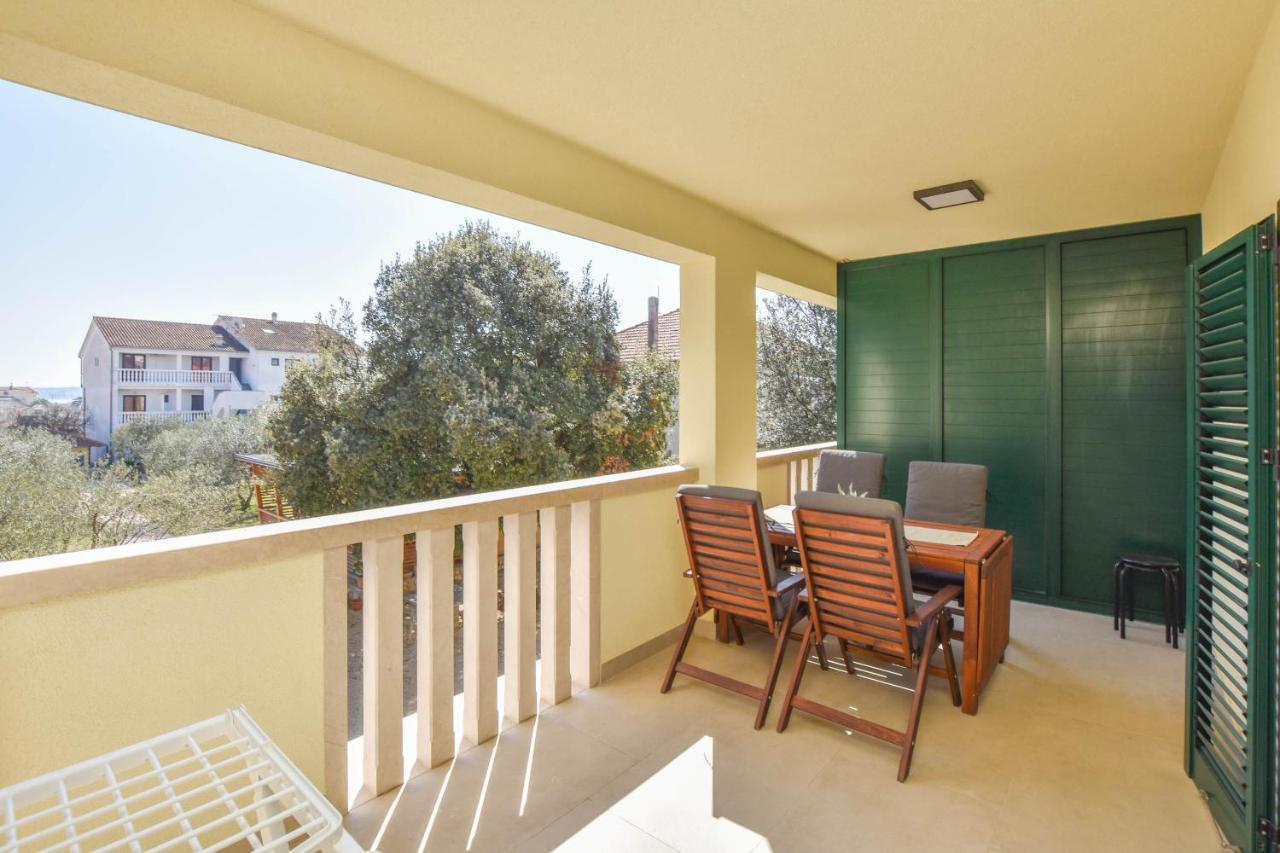 Apartmani Mara Pakoštane Exteriér fotografie